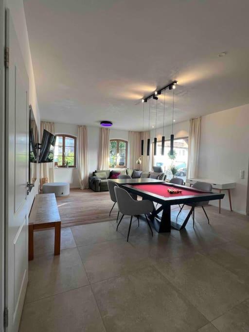 4younic Billard * 2 Bedroom * 75-zoll Tv * Boxspringbett Apartment Glonn